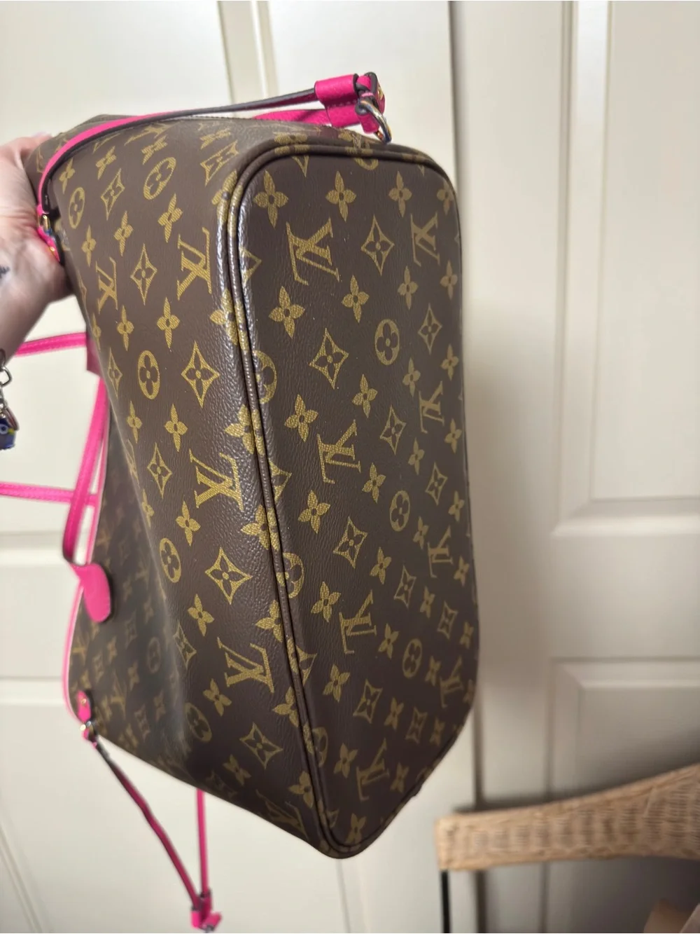 Reversible! Two tote bags in one!